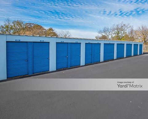 Source URL: https://cdnsc.rentcafe.com/dmslivecafe/3/1062100/1062100-1-2.jpg?width=-1&height=385&quality=80