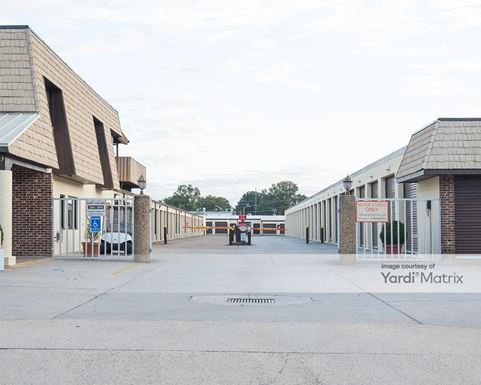 Source URL: https://cdnsc.rentcafe.com/dmslivecafe/3/1062105/1062105-1-2.jpg?width=-1&height=385&quality=80