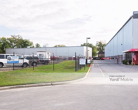 Source URL: https://cdnsc.rentcafe.com/dmslivecafe/3/1062109/1062109-1-4.jpg?width=-1&height=385&quality=80