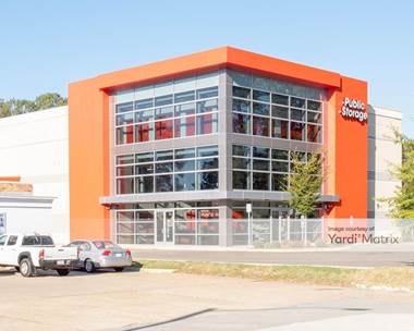 Storage Units for Rent available at 12963 Jefferson Avenue, Newport News, VA 23608
