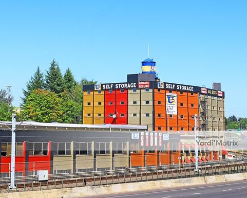 Source URL: https://cdnsc.rentcafe.com/dmslivecafe/3/1062134/1062134-1-4.jpg?width=-1&height=385&quality=80