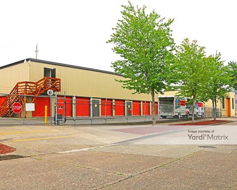 Source URL: https://cdnsc.rentcafe.com/dmslivecafe/3/1062135/1062135-1-3.jpg?width=-1&height=385&quality=80