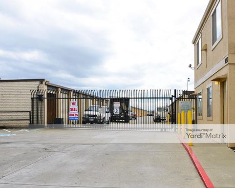 Source URL: https://cdnsc.rentcafe.com/dmslivecafe/3/1062188/1062188-1-4.jpg?width=-1&height=385&quality=80