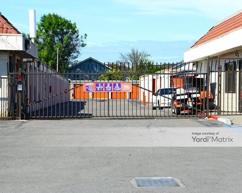 Source URL: https://cdnsc.rentcafe.com/dmslivecafe/3/1062192/1062192-1-2.jpg?width=-1&height=385&quality=80