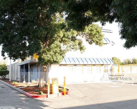 Source URL: https://cdnsc.rentcafe.com/dmslivecafe/3/1062211/1062211-1-2.jpg?width=-1&height=385&quality=80