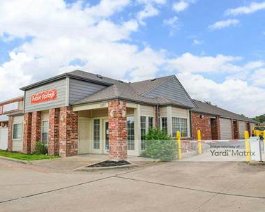 Storage Units for Rent available at 1507 West William Cannon Drive, Austin, TX 78745