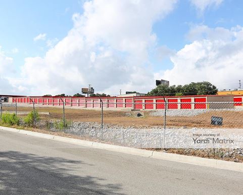 Source URL: https://cdnsc.rentcafe.com/dmslivecafe/3/1062233/1062233-1-3.jpg?width=-1&height=385&quality=80