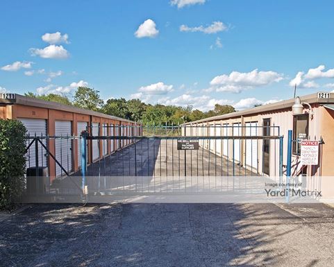 Source URL: https://cdnsc.rentcafe.com/dmslivecafe/3/1062235/1062235-1-2.jpg?width=-1&height=385&quality=80