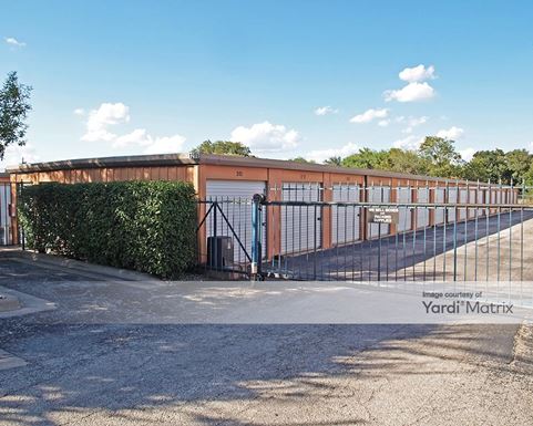 Source URL: https://cdnsc.rentcafe.com/dmslivecafe/3/1062235/1062235-1-3.jpg?width=-1&height=385&quality=80