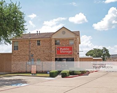 Storage Units for Rent available at 1517 Round Rock Avenue, Round Rock, TX 78681