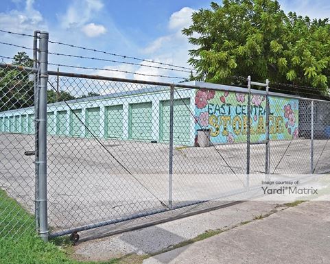 Source URL: https://cdnsc.rentcafe.com/dmslivecafe/3/1062260/1062260-1-3.jpg?width=-1&height=385&quality=80