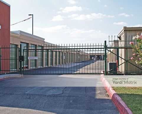 Source URL: https://cdnsc.rentcafe.com/dmslivecafe/3/1062266/1062266-1-2.jpg?width=-1&height=385&quality=80