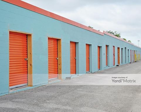 Source URL: https://cdnsc.rentcafe.com/dmslivecafe/3/1062273/1062273-1-3.jpg?width=-1&height=385&quality=80