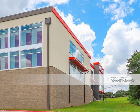 Source URL: https://cdnsc.rentcafe.com/dmslivecafe/3/1062289/1062289-1-3.jpg?width=-1&height=385&quality=80