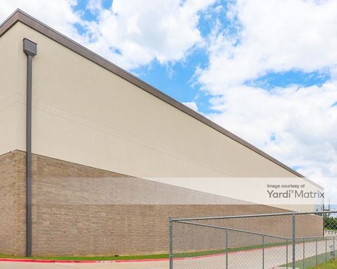 Source URL: https://cdnsc.rentcafe.com/dmslivecafe/3/1062289/1062289-1-4.jpg?width=-1&height=385&quality=80