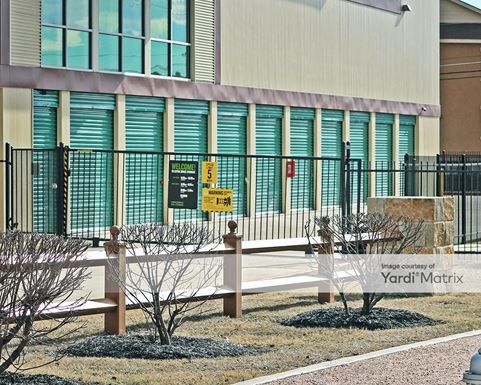 Source URL: https://cdnsc.rentcafe.com/dmslivecafe/3/1062294/1062294-1-2.jpg?width=-1&height=385&quality=80