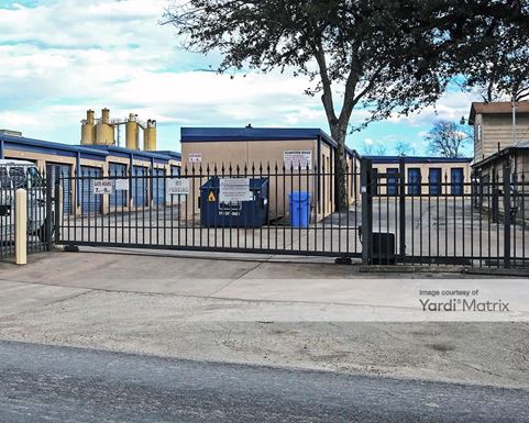 Source URL: https://cdnsc.rentcafe.com/dmslivecafe/3/1062298/1062298-1-2.jpg?width=-1&height=385&quality=80