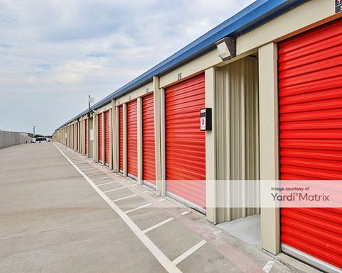 Source URL: https://cdnsc.rentcafe.com/dmslivecafe/3/1062304/1062304-1-2.jpg?width=-1&height=385&quality=80