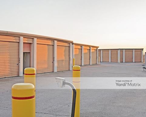 Source URL: https://cdnsc.rentcafe.com/dmslivecafe/3/1062392/1062392-1-4.jpg?width=-1&height=385&quality=80