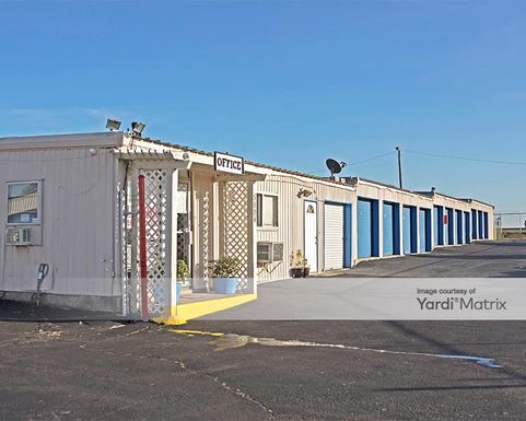 Source URL: https://cdnsc.rentcafe.com/dmslivecafe/3/1062402/1062402-1-2.jpg?width=-1&height=385&quality=80