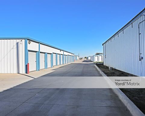 Source URL: https://cdnsc.rentcafe.com/dmslivecafe/3/1062416/1062416-1-5.jpg?width=-1&height=385&quality=80