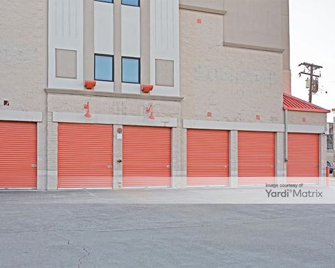 Source URL: https://cdnsc.rentcafe.com/dmslivecafe/3/1062419/1062419-1-5.jpg?width=-1&height=385&quality=80