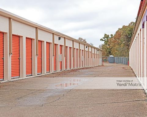 Source URL: https://cdnsc.rentcafe.com/dmslivecafe/3/1062420/1062420-1-4.jpg?width=-1&height=385&quality=80