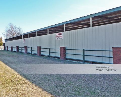 Source URL: https://cdnsc.rentcafe.com/dmslivecafe/3/1062431/1062431-1-2.jpg?width=-1&height=385&quality=80