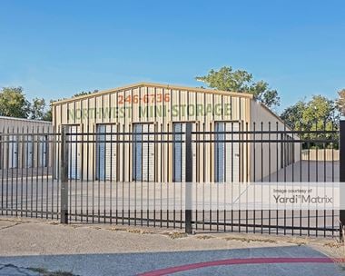Storage Units for Rent available at 8324 White Settlement Road, White Settlement, TX 76108