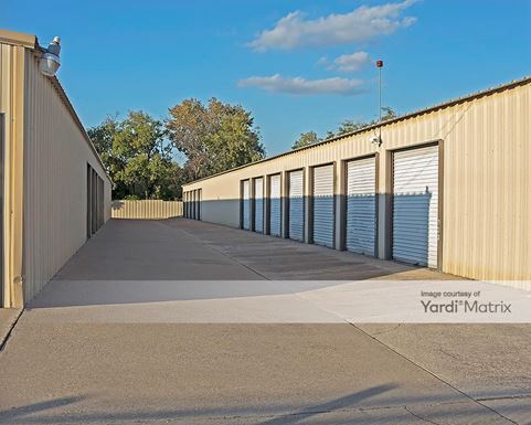 Source URL: https://cdnsc.rentcafe.com/dmslivecafe/3/1062439/1062439-1-5.jpg?width=-1&height=385&quality=80