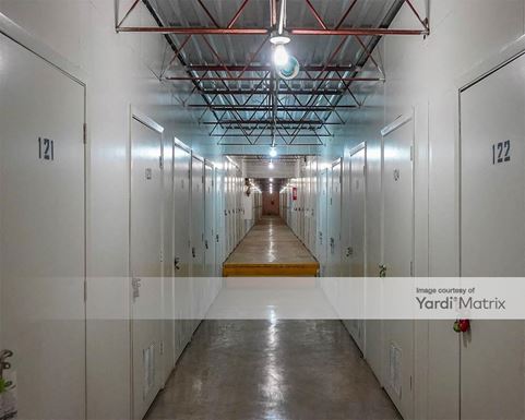 Source URL: https://cdnsc.rentcafe.com/dmslivecafe/3/1062440/1062440-1-3.jpg?width=-1&height=385&quality=80