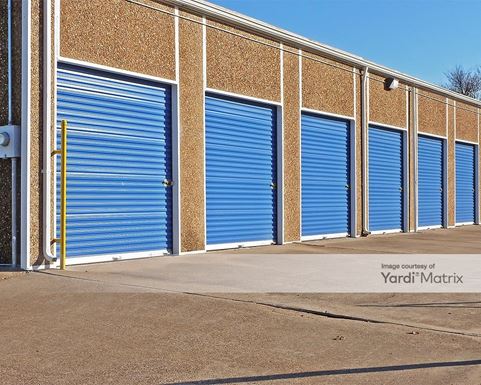 Source URL: https://cdnsc.rentcafe.com/dmslivecafe/3/1062444/1062444-1-4.jpg?width=-1&height=385&quality=80