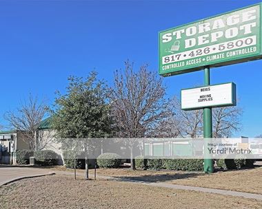 Storage Units for Rent available at 825 West Hidden Creek Pkwy, Burleson, TX 76028