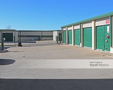 Source URL: https://cdnsc.rentcafe.com/dmslivecafe/3/1062450/1062450-1-5.jpg?width=-1&height=385&quality=80