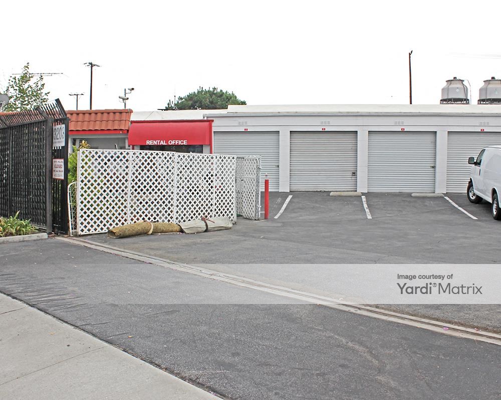 30 Best Storage Units in Burbank Los Angeles County CA from 16