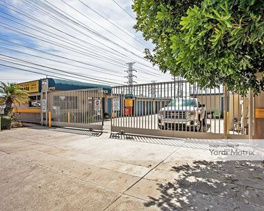 Storage Units for Rent available at 18832 Rayen Street, Northridge, CA 91324