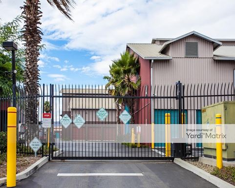 Source URL: https://cdnsc.rentcafe.com/dmslivecafe/3/1062515/1062515-1-4.jpg?width=-1&height=385&quality=80