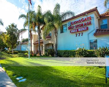 Storage Units for Rent available at 777 East Channel Islands Blvd, Oxnard, CA 93030