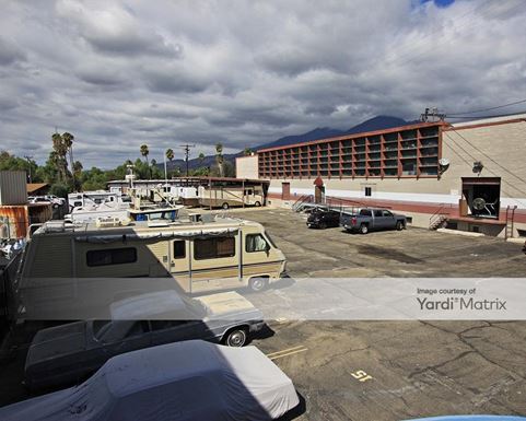 Source URL: https://cdnsc.rentcafe.com/dmslivecafe/3/1062526/1062526-1-2.jpg?width=-1&height=385&quality=80