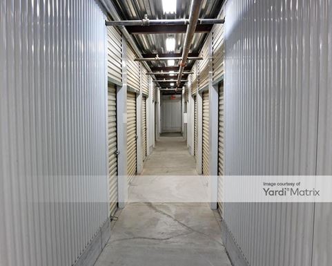 Source URL: https://cdnsc.rentcafe.com/dmslivecafe/3/1062540/1062540-1-5.jpg?width=-1&height=385&quality=80
