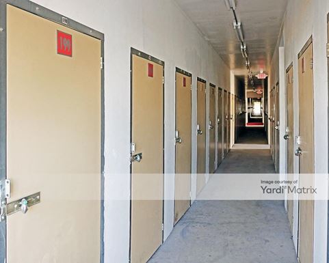 Source URL: https://cdnsc.rentcafe.com/dmslivecafe/3/1062587/1062587-1-3.jpg?width=-1&height=385&quality=80