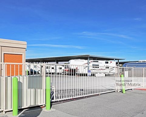 Source URL: https://cdnsc.rentcafe.com/dmslivecafe/3/1062589/1062589-1-2.jpg?width=-1&height=385&quality=80