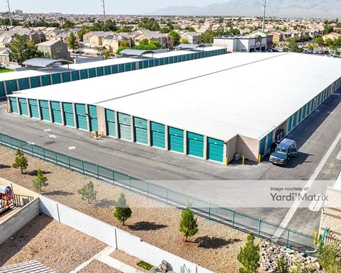 Source URL: https://cdnsc.rentcafe.com/dmslivecafe/3/1062595/1062595-1-5.jpg?width=-1&height=385&quality=80