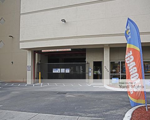 Source URL: https://cdnsc.rentcafe.com/dmslivecafe/3/1062600/1062600-1-4.jpg?width=-1&height=385&quality=80