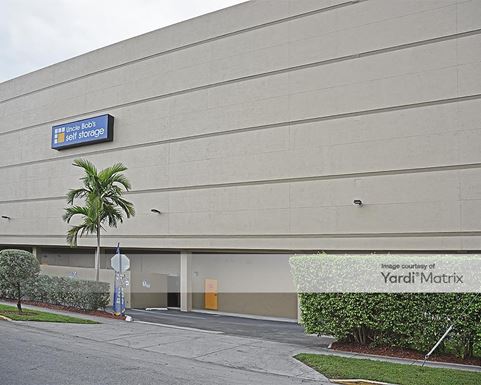 Source URL: https://cdnsc.rentcafe.com/dmslivecafe/3/1062600/1062600-1-5.jpg?width=-1&height=385&quality=80