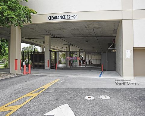 Source URL: https://cdnsc.rentcafe.com/dmslivecafe/3/1062608/1062608-1-5.jpg?width=-1&height=385&quality=80