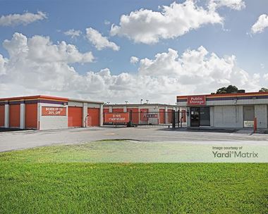 Storage Units for Rent available at 3700 NW 29th Avenue, Miami, FL 33142