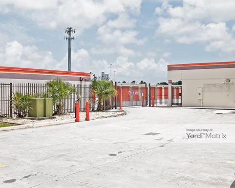 Source URL: https://cdnsc.rentcafe.com/dmslivecafe/3/1062614/1062614-1-4.jpg?width=-1&height=385&quality=80