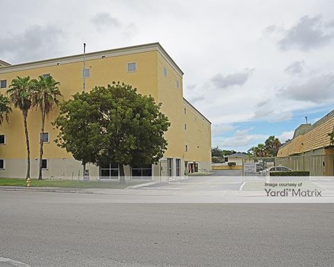 Source URL: https://cdnsc.rentcafe.com/dmslivecafe/3/1062623/1062623-1-3.jpg?width=-1&height=385&quality=80