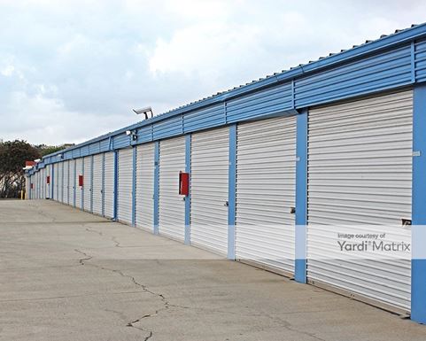 Source URL: https://cdnsc.rentcafe.com/dmslivecafe/3/1062699/1062699-1-5.jpg?width=-1&height=385&quality=80